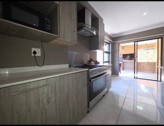 3 BEDROOM CLUSTER FOR SALE IN BRACKENHURST